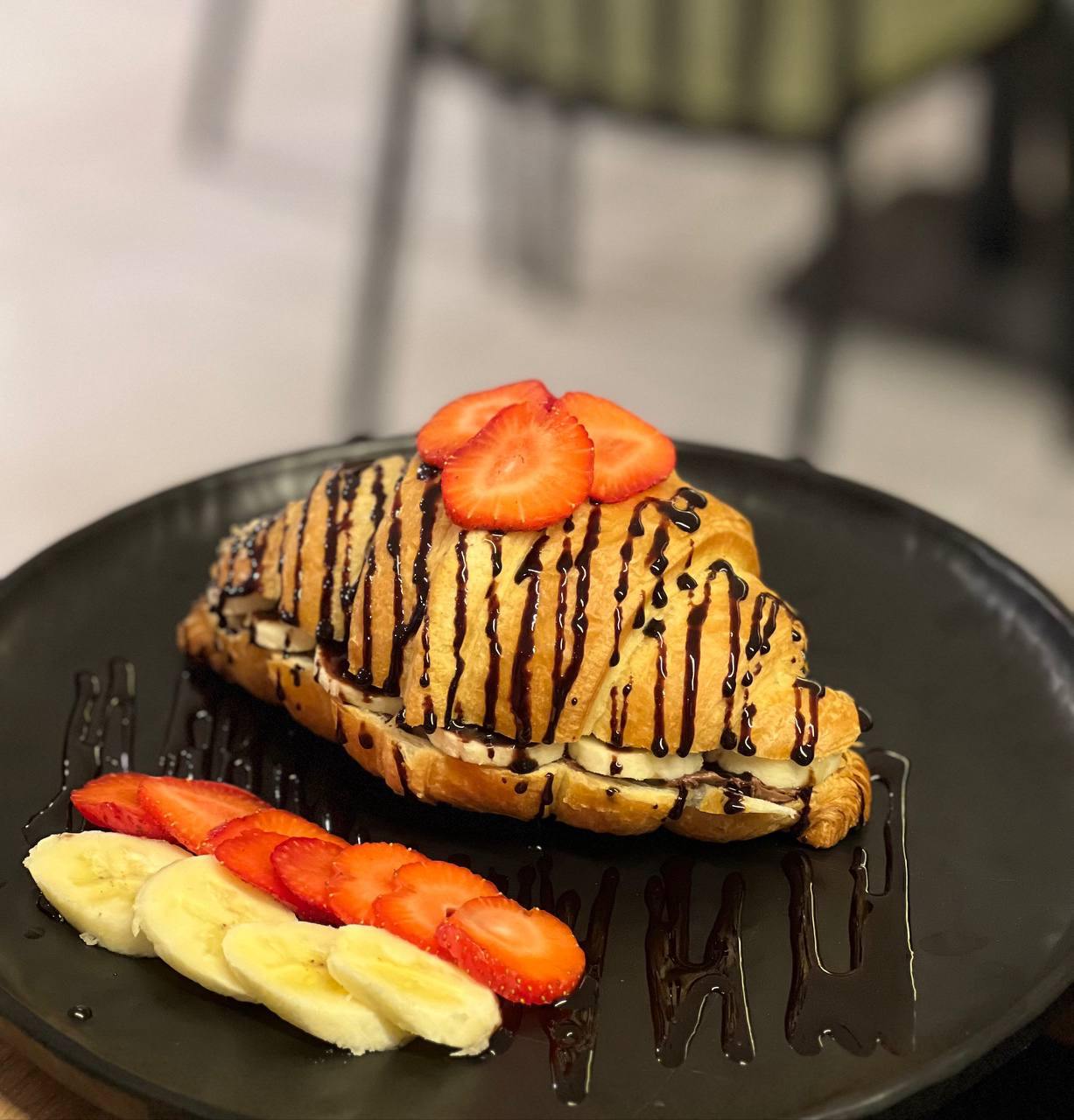 کروسان شکلات موز