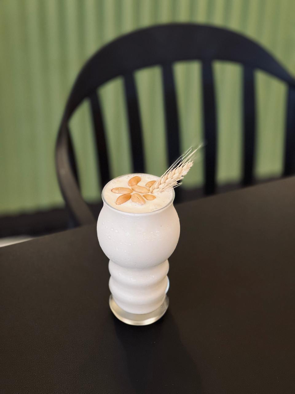 شیک کره بادام زمینی